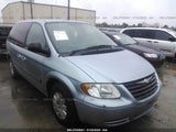 2005 CHRYSLER TOWN & COUNTRY