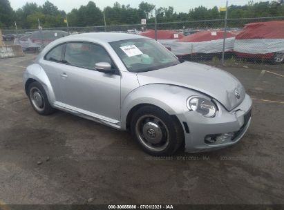 2012 Volkswagen Beetle 2 5l Pzev For Auction Iaa