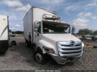 Lot #3035080632 2011 HINO 258/268