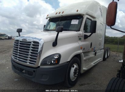 Lot #3037531466 2016 FREIGHTLINER CASCADIA 125