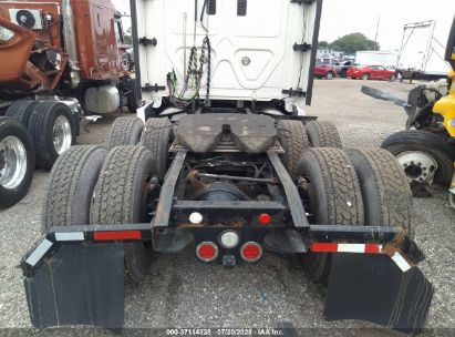 Lot #3037531466 2016 FREIGHTLINER CASCADIA 125