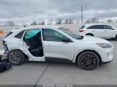 Lot #2992820085 2022 FORD ESCAPE SE