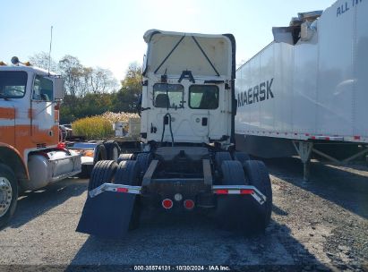 Lot #2996528865 2016 FREIGHTLINER CASCADIA 125