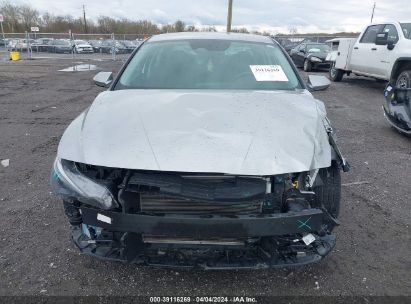 Lot #2992828184 2022 HYUNDAI ELANTRA SEL