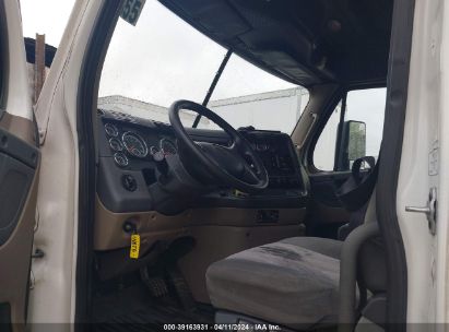 Lot #3037531431 2016 FREIGHTLINER CASCADIA 125