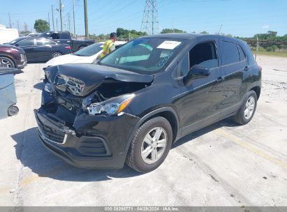 Lot #2992828134 2020 CHEVROLET TRAX FWD LS