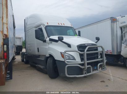 Lot #2992831848 2021 FREIGHTLINER NEW CASCADIA 126