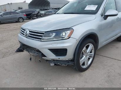 Lot #2992831842 2015 VOLKSWAGEN TOUAREG V6 EXECUTIVE