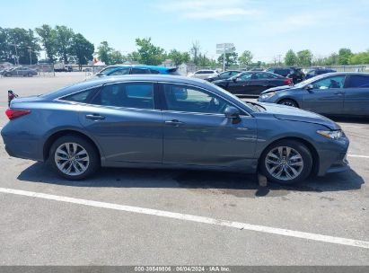 Lot #2992828026 2022 TOYOTA AVALON XLE