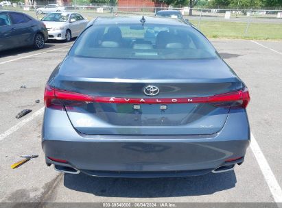 Lot #2992828026 2022 TOYOTA AVALON XLE