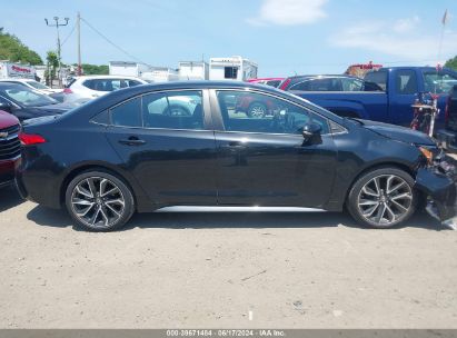 Lot #3052079553 2020 TOYOTA COROLLA SE