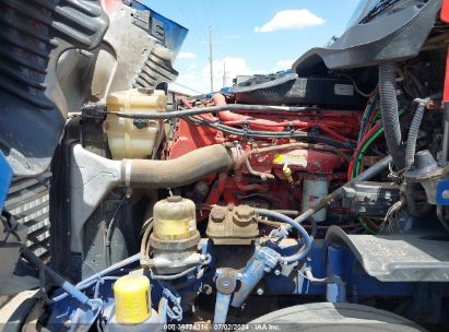 Lot #3037530873 2016 FREIGHTLINER CASCADIA 125