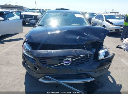 Lot #3050075698 2016 VOLVO V60 CROSS COUNTRY T5 PLATINUM