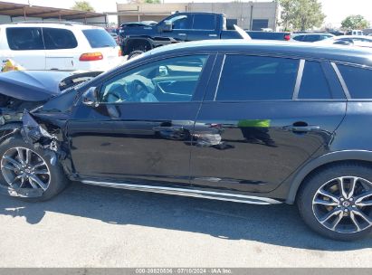 Lot #3050075698 2016 VOLVO V60 CROSS COUNTRY T5 PLATINUM