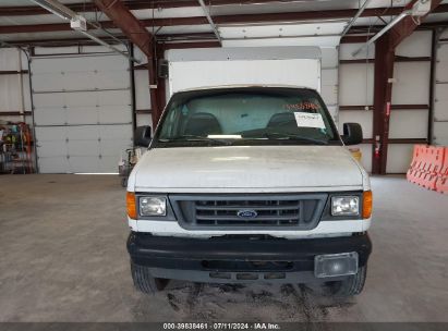 Lot #2992827855 2005 FORD E-350 CUTAWAY STANDARD