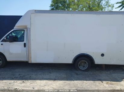 Lot #2992831242 2019 CHEVROLET EXPRESS CUTAWAY 4500 4500 VAN