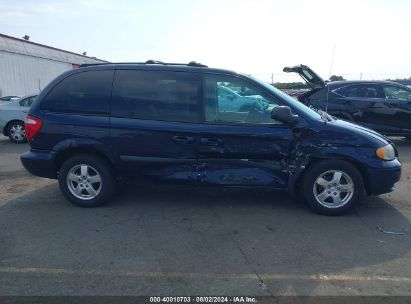 Lot #3006595053 2005 DODGE CARAVAN SXT