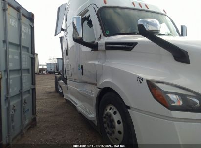 Lot #2995290200 2023 FREIGHTLINER NEW CASCADIA 126