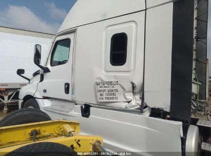 Lot #2995290200 2023 FREIGHTLINER NEW CASCADIA 126