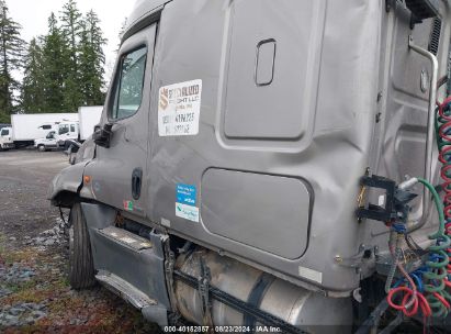 Lot #2997766727 2016 FREIGHTLINER CASCADIA 125