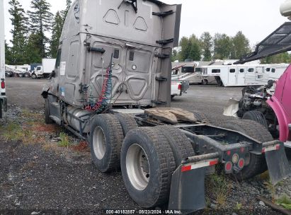 Lot #2997766727 2016 FREIGHTLINER CASCADIA 125