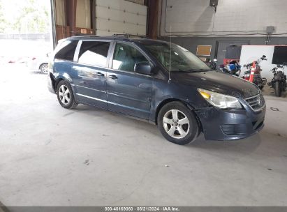 Lot #2995300979 2009 VOLKSWAGEN ROUTAN SE