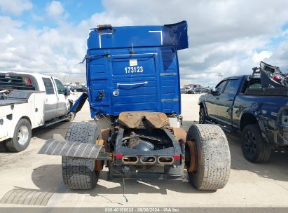 Lot #2992831428 2017 VOLVO VNL