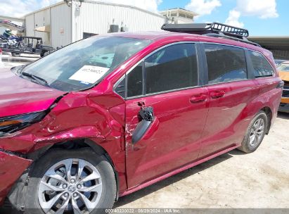 Lot #2992831378 2023 TOYOTA SIENNA LE