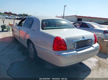 Lot #2992831344 2007 LINCOLN TOWN CAR SIGNATURE LIMITED