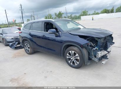 Lot #2992819821 2022 TOYOTA HIGHLANDER XLE