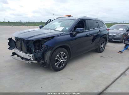 Lot #2992819821 2022 TOYOTA HIGHLANDER XLE