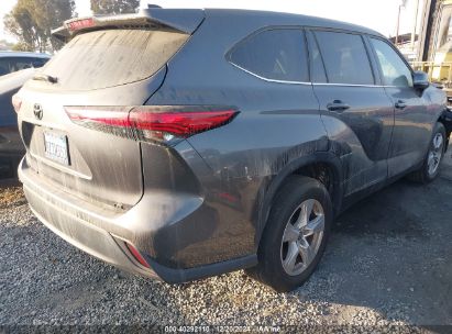 Lot #3035091015 2022 TOYOTA HIGHLANDER LE