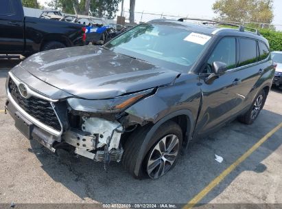 Lot #2989127526 2022 TOYOTA HIGHLANDER XLE