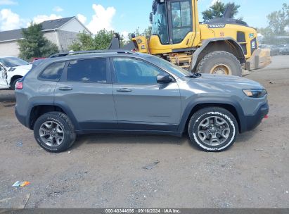 Lot #3035087458 2019 JEEP CHEROKEE TRAILHAWK 4X4