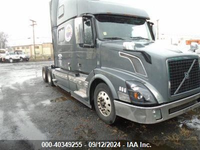 Lot #2992831028 2018 VOLVO VNL