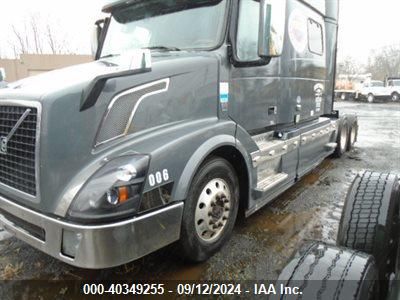 Lot #2992831028 2018 VOLVO VNL