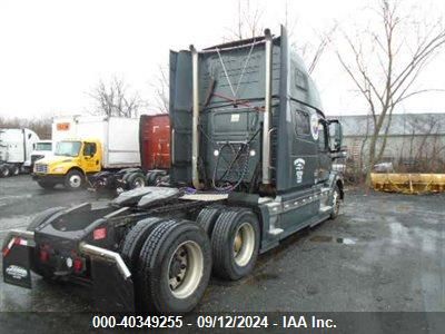 Lot #2992831028 2018 VOLVO VNL