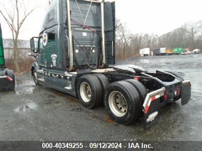 Lot #2992831028 2018 VOLVO VNL