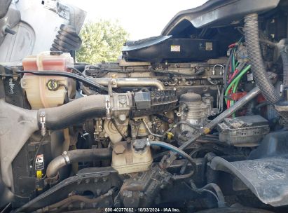 Lot #3037530938 2016 FREIGHTLINER CASCADIA 125