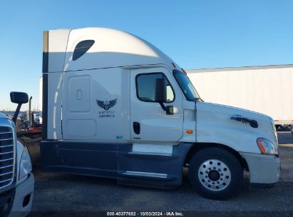 Lot #3037530938 2016 FREIGHTLINER CASCADIA 125