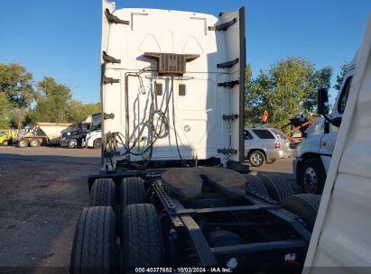 Lot #3037530938 2016 FREIGHTLINER CASCADIA 125