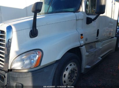 Lot #3037530929 2015 FREIGHTLINER CASCADIA 125