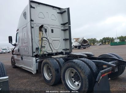 Lot #3037530930 2016 FREIGHTLINER CASCADIA 125