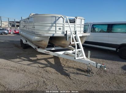 Lot #3053067200 2019 SOUTHBAY BOAT & TRAILER