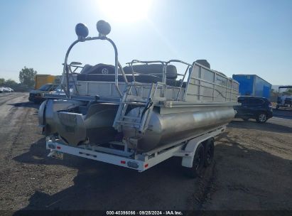 Lot #3053067200 2019 SOUTHBAY BOAT & TRAILER