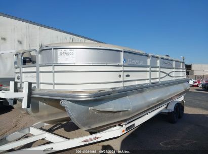 Lot #3053067200 2019 SOUTHBAY BOAT & TRAILER