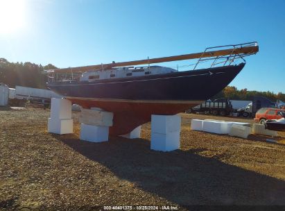 Lot #2990350784 1967 SEAFARER FIBERGLASS YACHT