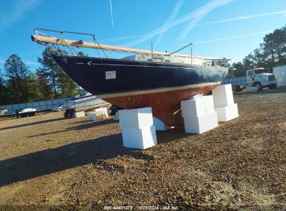 Lot #2990350784 1967 SEAFARER FIBERGLASS YACHT