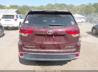 Lot #3045356749 2019 TOYOTA HIGHLANDER LE