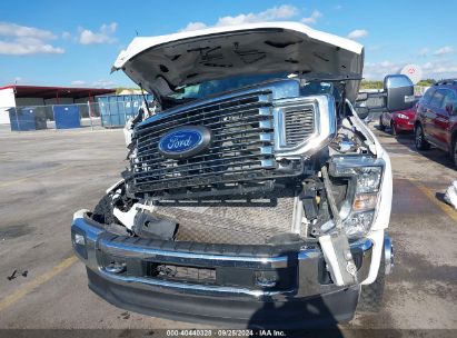 Lot #2990354693 2022 FORD SUPER DUTY F-450 DRW LARIAT